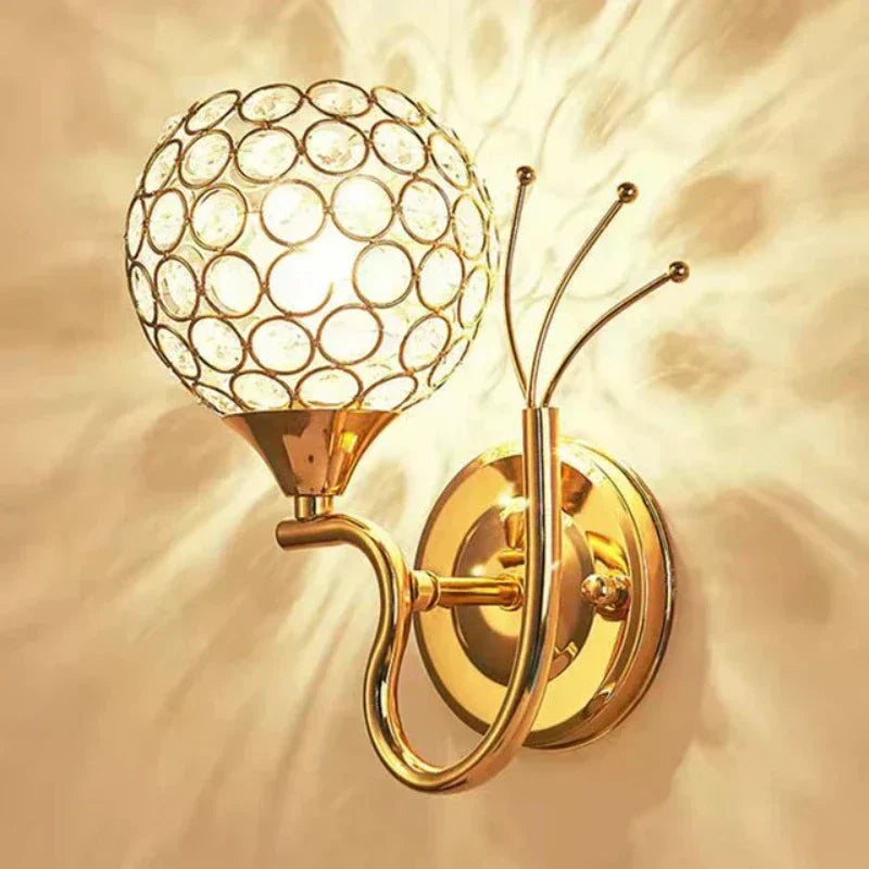 Applique LED en cristal avec design globe Wall lamps Electro Paris Gauche