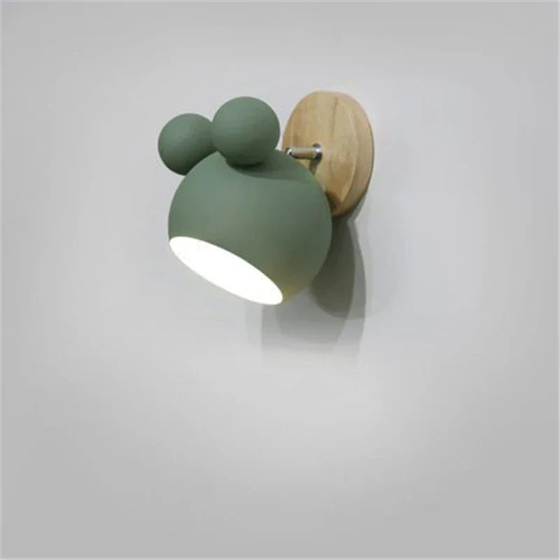 Applique murale nordique au design ludique pour toutes les pièces Children Lamps Electro Paris Vert
