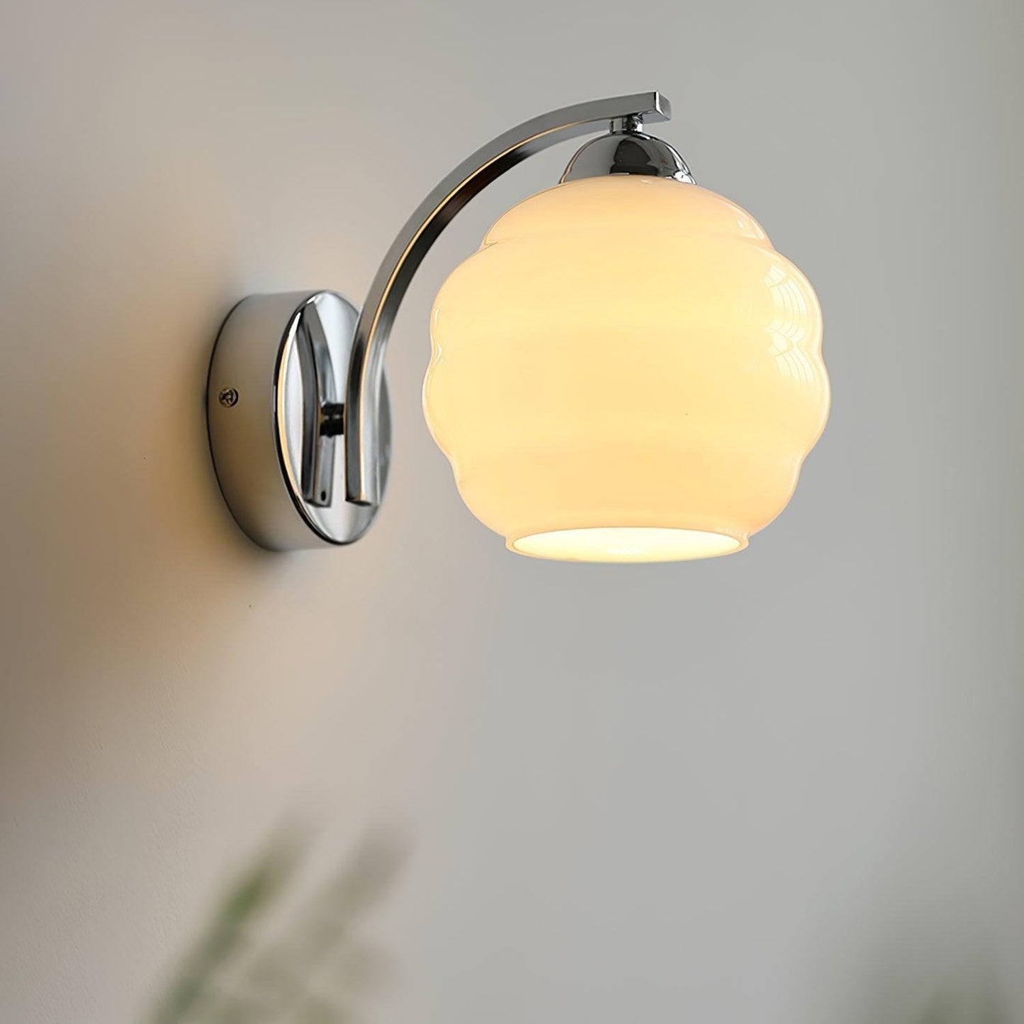 Applique murale vintage classique avec verre bombé Wall lamps Electro Paris Chrome+beige