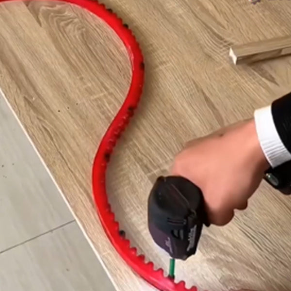 Outil flexible pour le profilage de bandes ou le travail du bois Accessoires de menuiserie Electro Paris