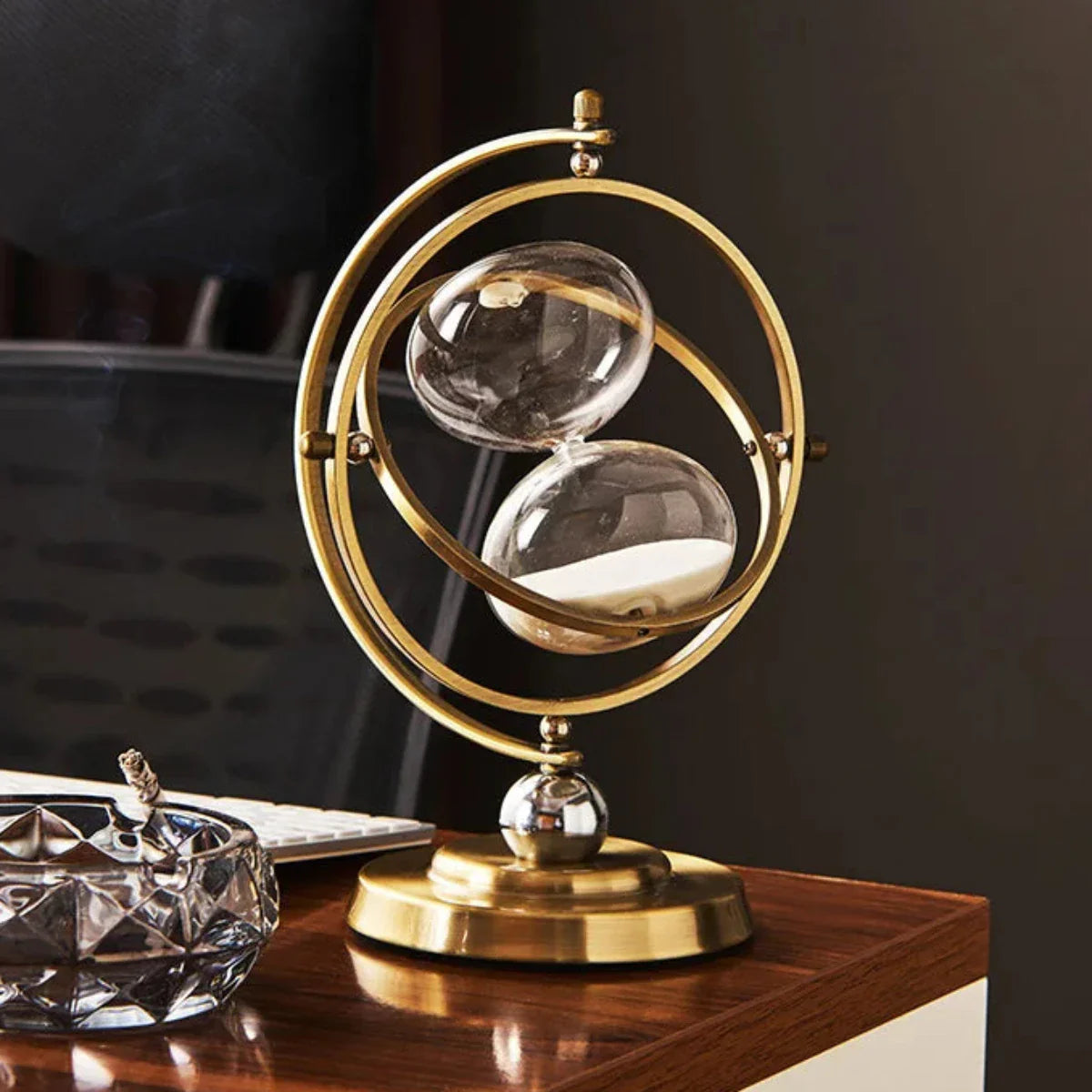 Minuterie – Horloge de Sable Scandinave Élégante en Métal Doré et Noir Horloges Electro Paris 60 MinutesA (13*22*24cm)