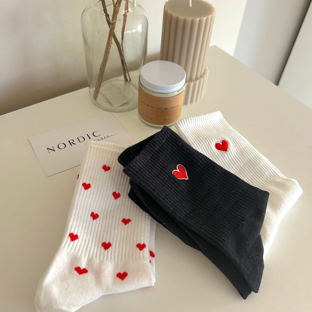 Chaussettes Confortables Pour Femme Et Homme Avec Motif Petits Cœurs Rouges Et Lot De 3 Paires Socks Electro Paris