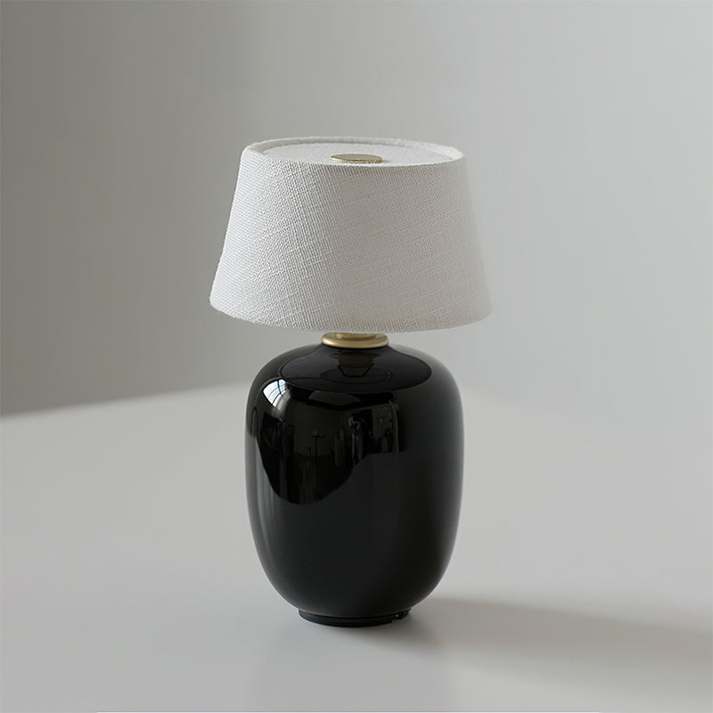 Lampe de Table Moderne avec Chargeur USB – Éclairage Portable à Commande Tactile Lampes de table Electro Paris Dia 12cm x H 20cm Noir & Blanc