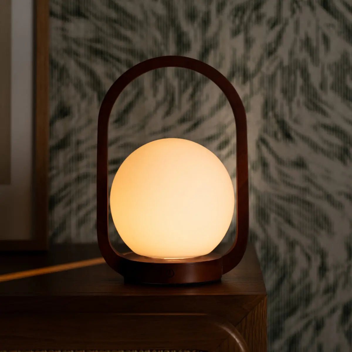 Lampe de Table Rechargeable et Sans Fil en Bois de Caoutchouc Table Lamp Electro Paris