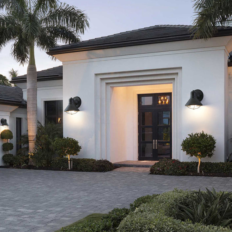 Lampe murale moderne étanche pour l'extérieur avec design artistique en fer Wall lamps Electro Paris