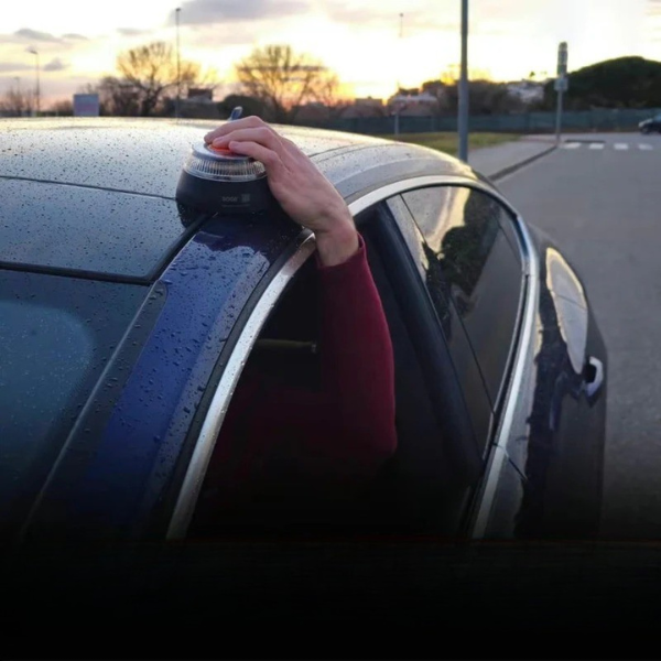 Lampe d’Avertissement Magnétique Haute Visibilité pour Urgences Auto Electro Paris