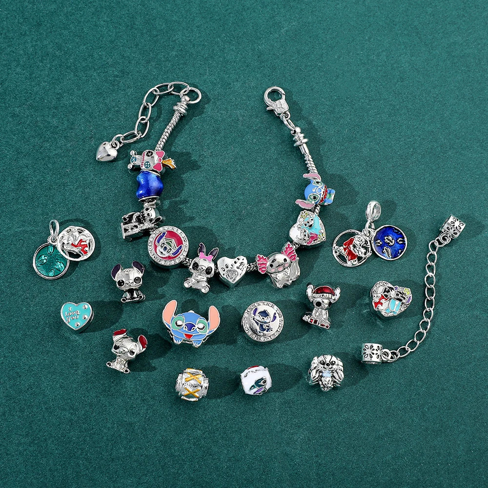 Calendrier De L’Avent Avec 24 Surprises Inspirées D’un Petit Extraterrestre Bleu Advent calendar Electro Paris