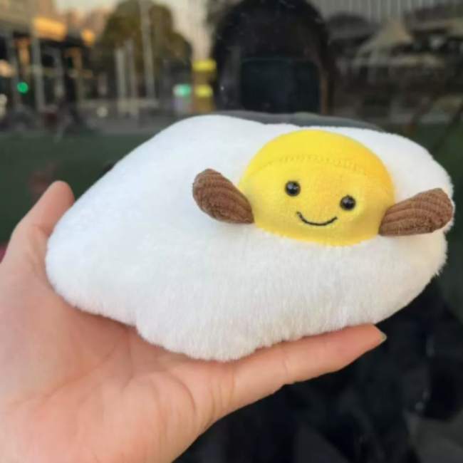 Jouet en Peluche Croissant Brezel – Doux Oreiller pour Enfants et Adultes Animaux en peluche et jouets en peluche Electro Paris Œuf (20X28cm)