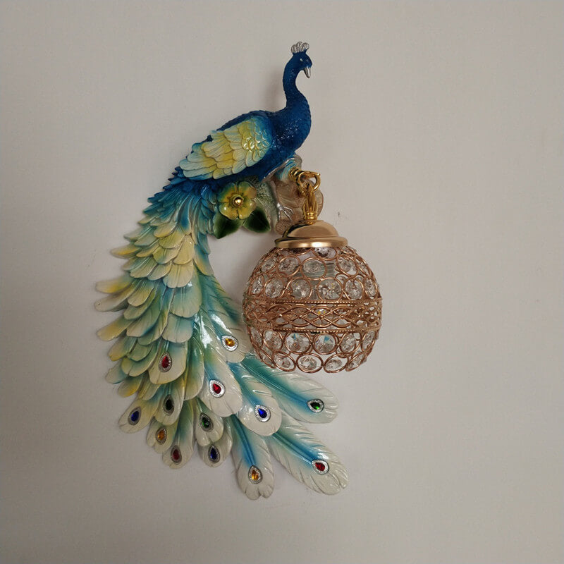 Applique Murale Paon Élégant – Lampe Murale Cristal Lumière en Résine Sculptée Wall Lights Electro Paris