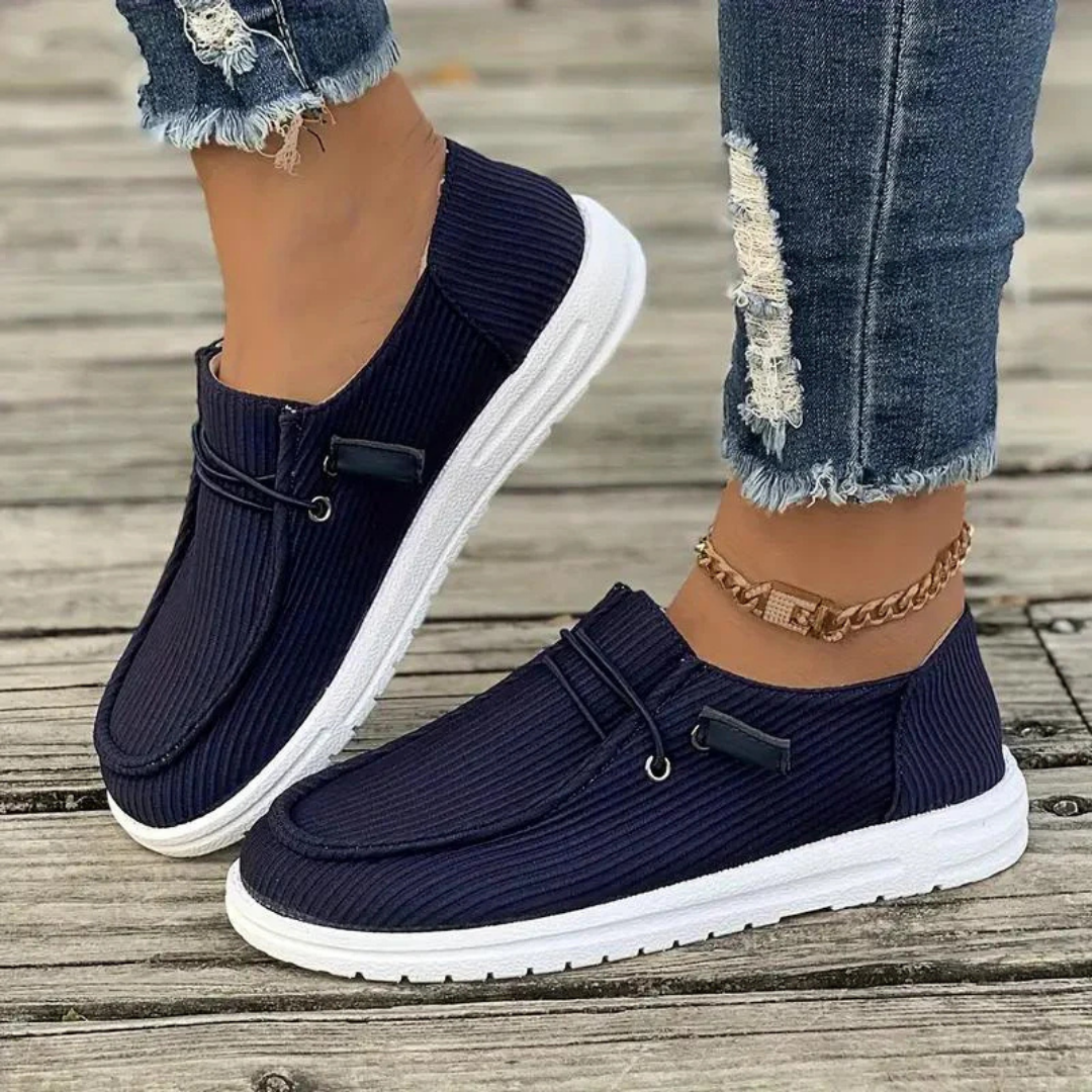 Chaussures de randonnée slip-on pour femmes – Confort et style sans effort Women Shoes Electro Paris Bleu 36