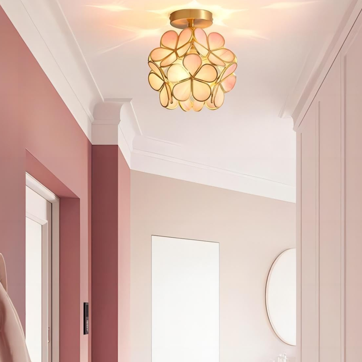 Plafonnier en Verre Doré – Éclat Floral et Élégance Intemporelle Ceiling Lamp Electro Paris