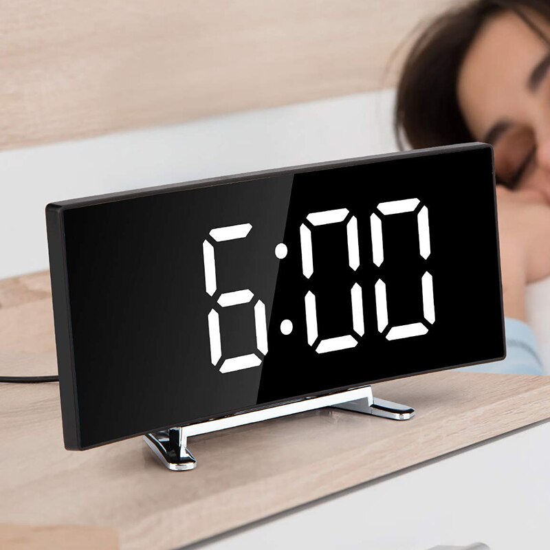 Réveil LED Digital Avec Écran Courbé Et Luminosité Automatique Pour Chambre Moderne Alarm Clocks Electro Paris
