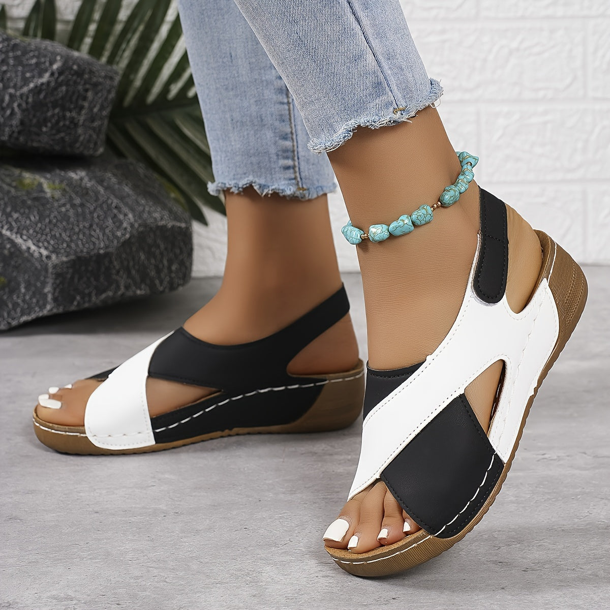 Sandales de randonnée pour femmes – Marcher avec style et légèreté Women Sandals Electro Paris