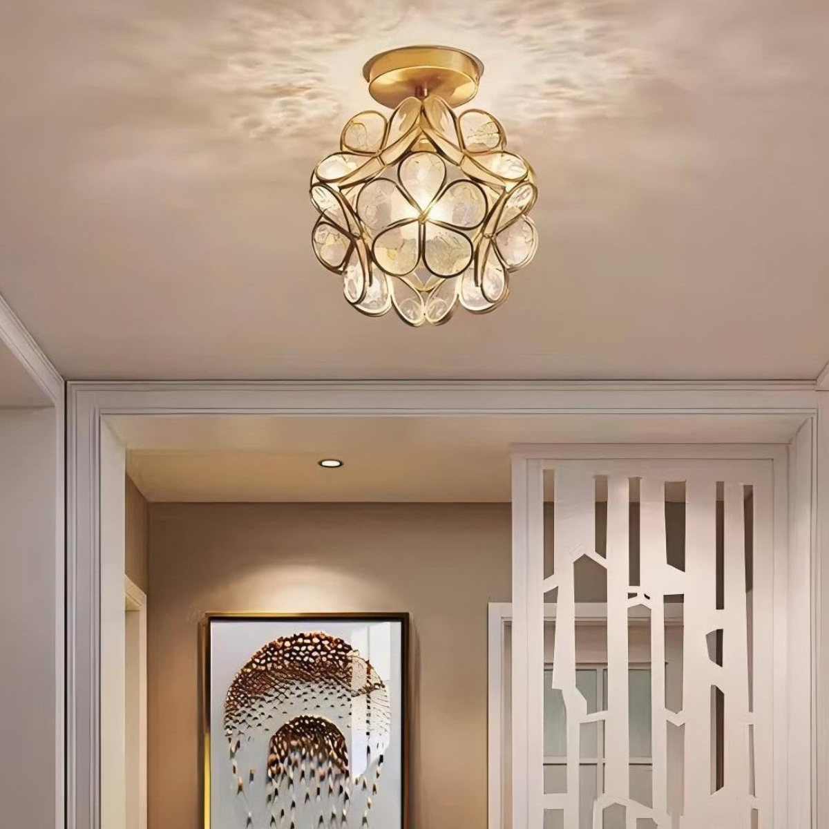 Plafonnier en Verre Doré – Éclat Floral et Élégance Intemporelle Ceiling Lamp Electro Paris