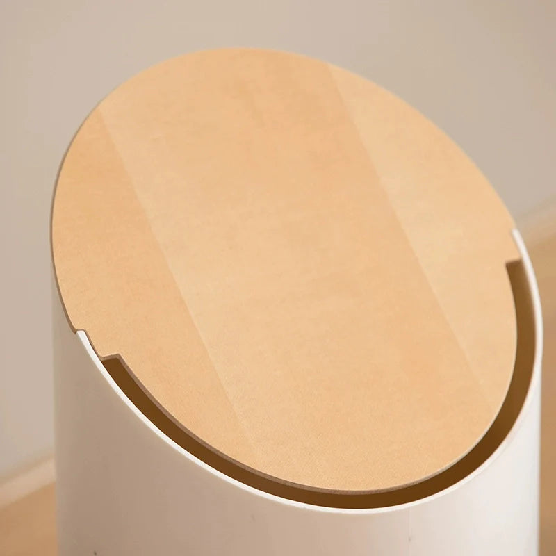 Poubelle Swing Moderne Japandi Avec Couvercle En Noyer Pour Intérieurs Élégants Trash Cans Electro Paris