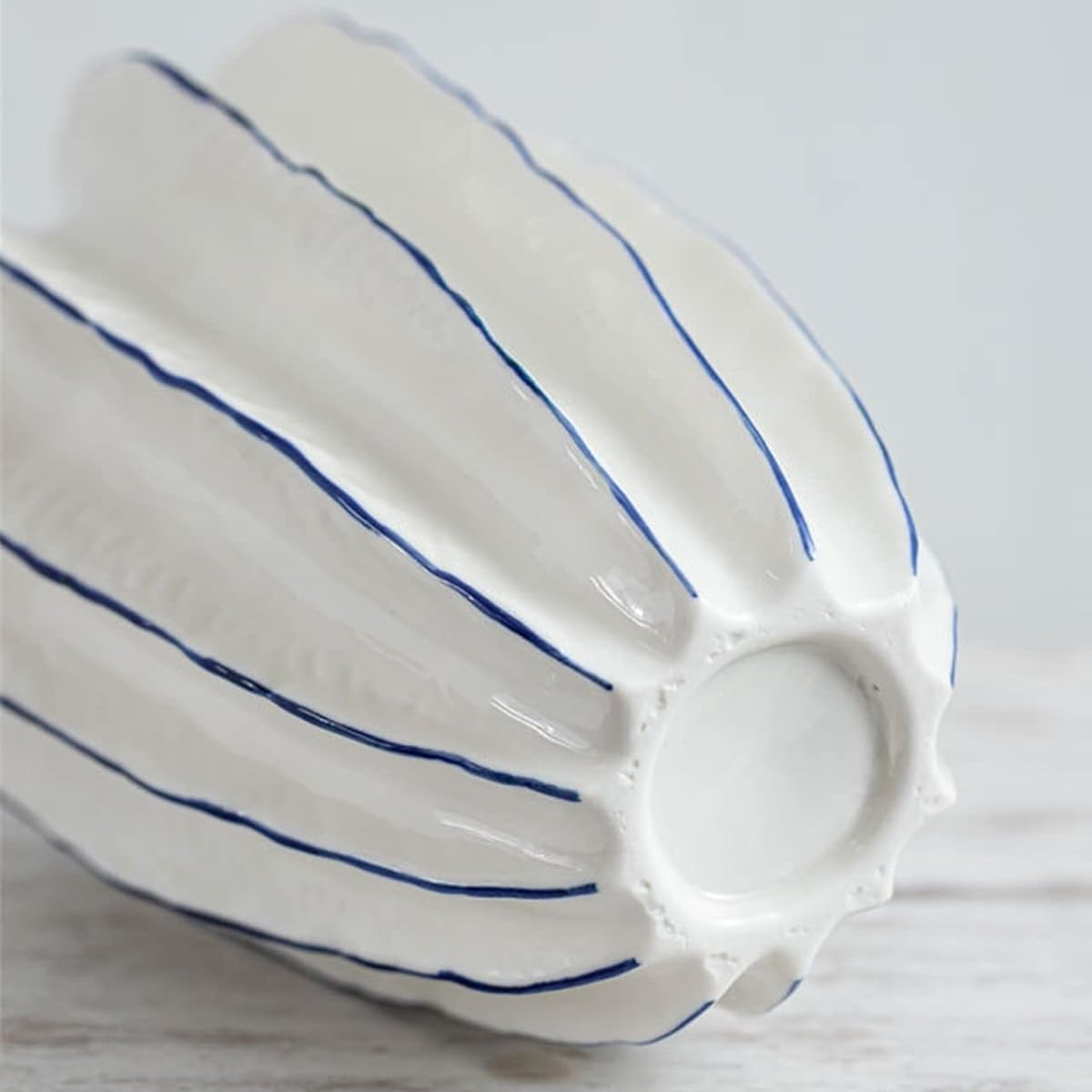 Vase en Céramique Le Jardin des Élégances – Raffinement Artistique et Charme Contemporain Vases Electro Paris