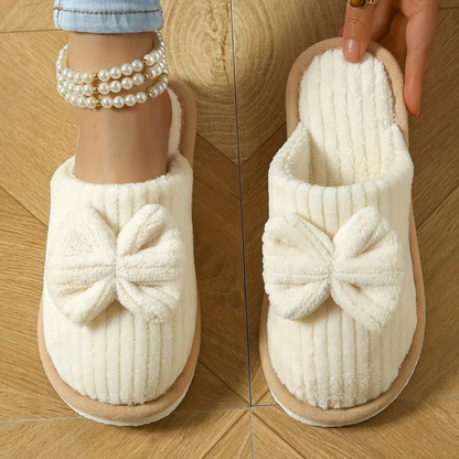 Pantoufles Satinées à Nœud – Élégance Florale et Confort Luxueux à la Maison Women Sandals & Slippers Electro Paris