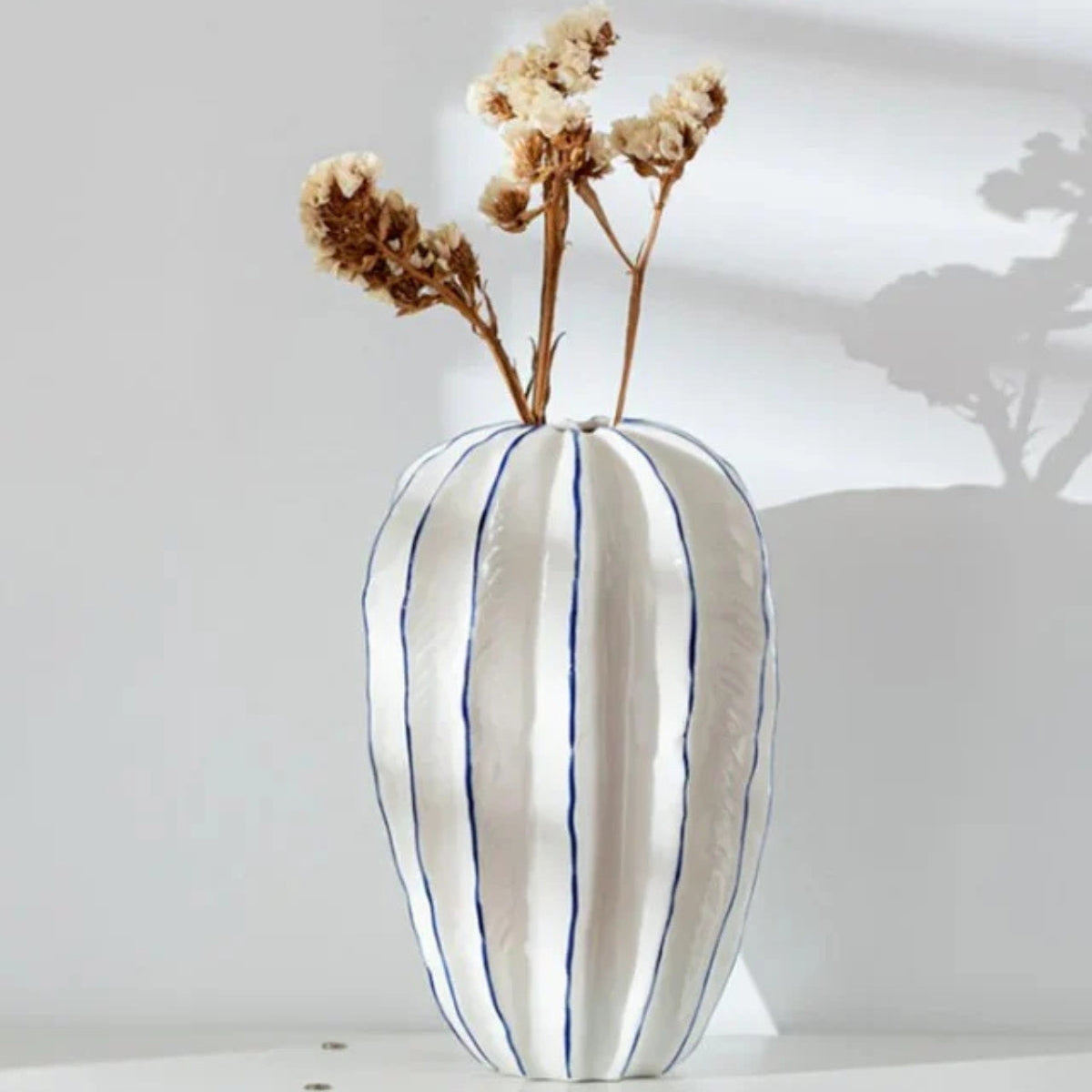 Vase en Céramique Le Jardin des Élégances – Raffinement Artistique et Charme Contemporain Vases Electro Paris Style B