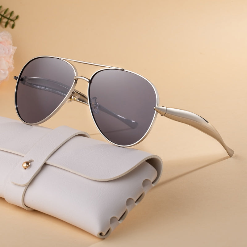 Lunettes de Soleil Vintage en Métal – Look Aviateur Iconique avec une Touche Rétro Sunglasses Electro Paris Argent