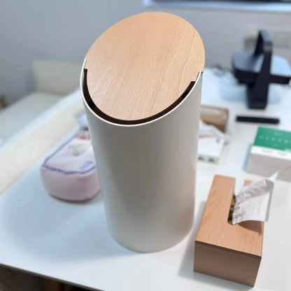 Poubelle Swing Moderne Japandi Avec Couvercle En Noyer Pour Intérieurs Élégants Trash Cans Electro Paris