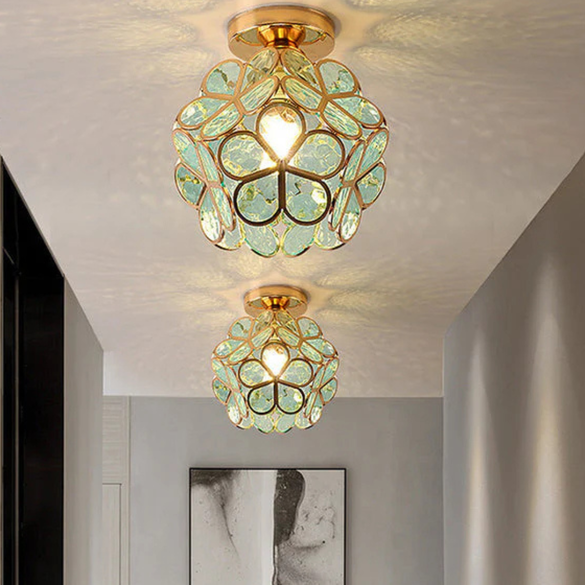 Plafonnier en Verre Doré – Éclat Floral et Élégance Intemporelle Ceiling Lamp Electro Paris