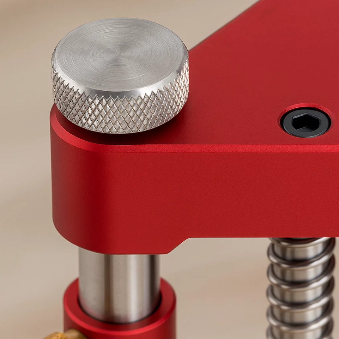 Gabarit de Perçage pour Forets de Menuiserie – Outils de Précision pour des Projets Maison Impeccables Tools Electro Paris