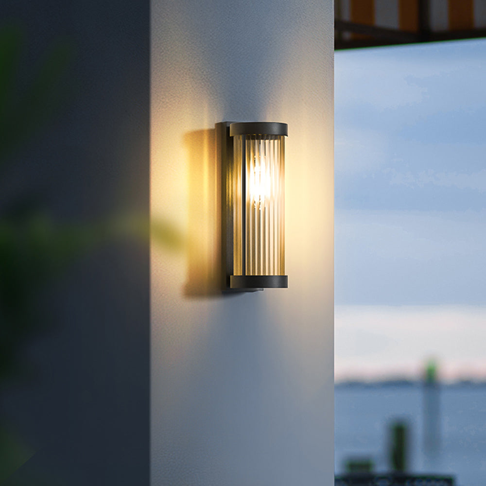 Lampe Murale Solaire Moderne – Lanterne Cylindrique en Métal et Verre Solar-Powered Outdoor Lamps Electro Paris