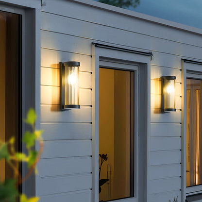 Lampe Murale Solaire Moderne – Lanterne Cylindrique en Métal et Verre Solar-Powered Outdoor Lamps Electro Paris