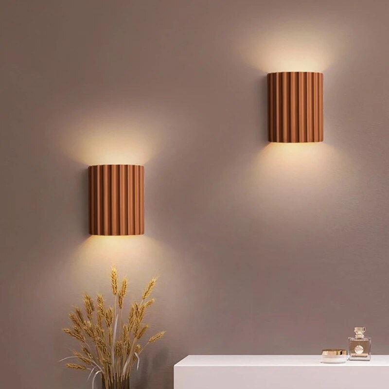 Applique Murale Contemporaine en Résine pour un Éclairage Élégant Wall lamps Electro Paris Orange Blanc chaud