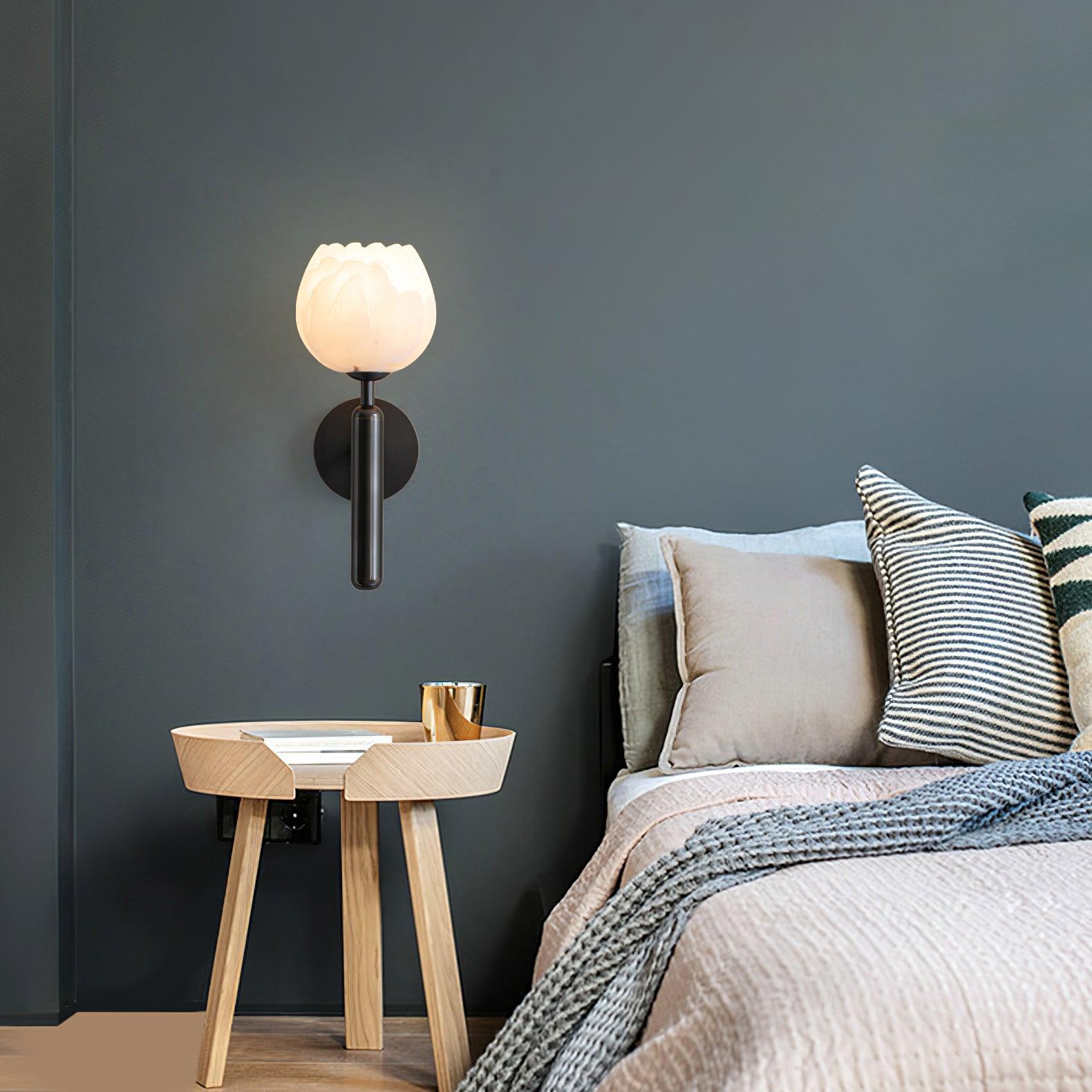 Applique Murale LED en Ruban Moderne pour un Éclairage d'Accent Sculptural Luminaires Electro Paris