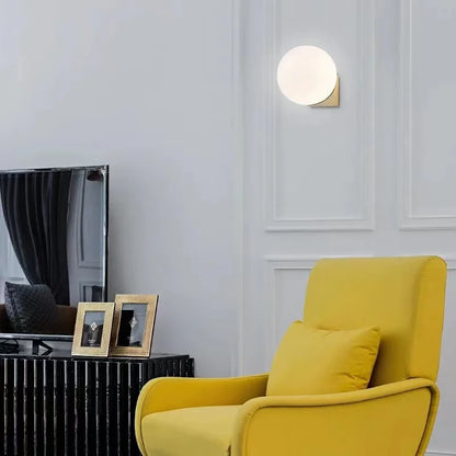 Applique à éclairage doux pour chambre et salon Wall lamps Electro Paris