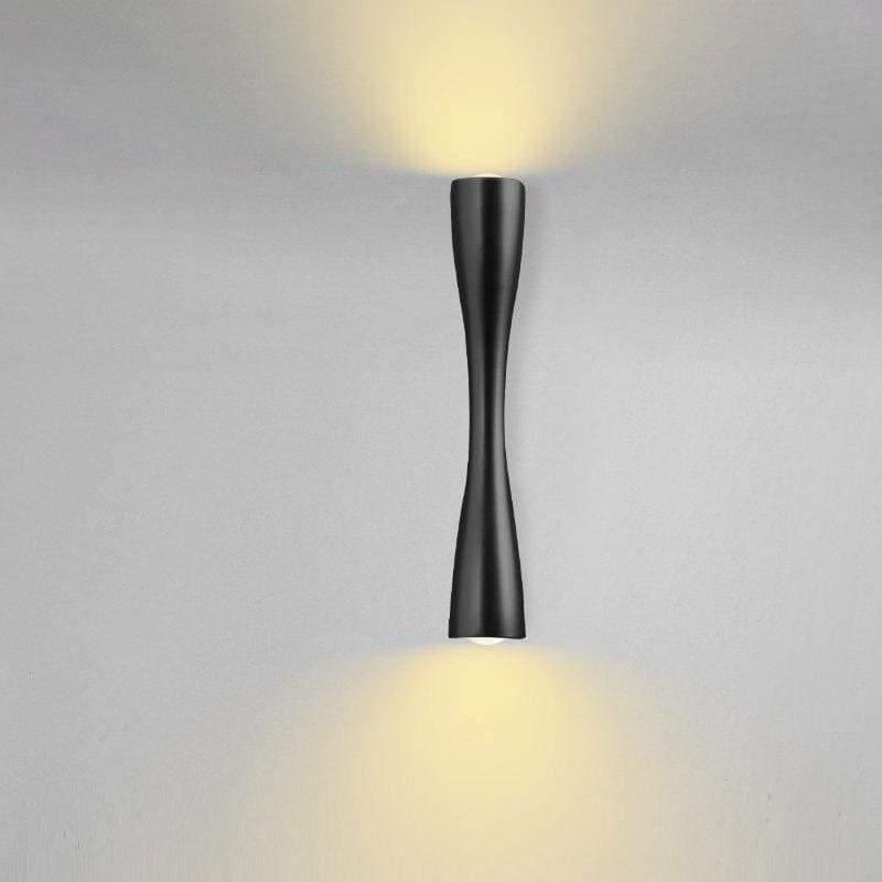 Applique murale LED mince au look moderne Wall lamps Electro Paris Noir