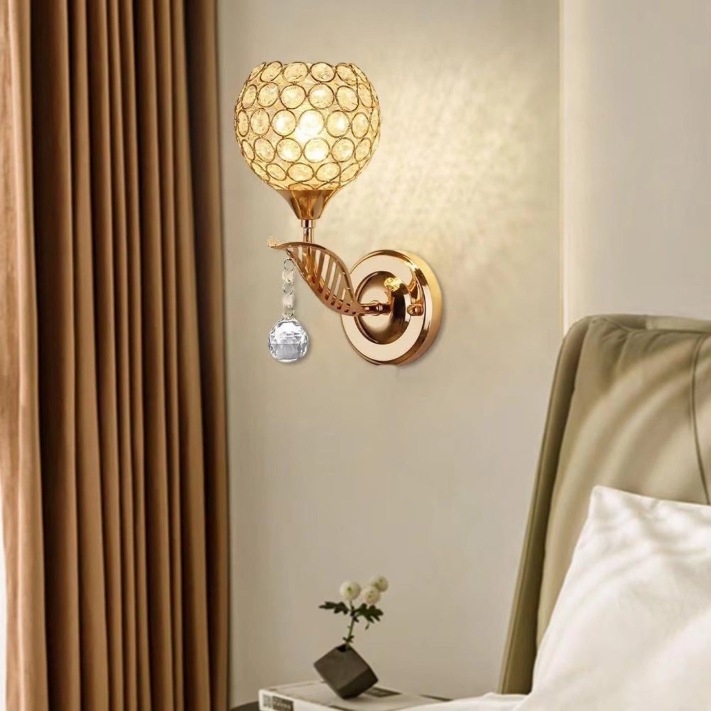 Applique murale LED moderne au design simple et élégant Wall lamps Electro Paris