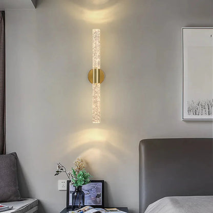 Applique murale LED moderne avec colonne lumineuse en cristal Wall lamps Electro Paris