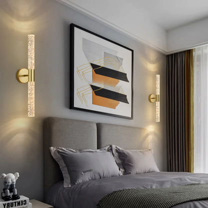Applique murale LED moderne avec colonne lumineuse en cristal Wall lamps Electro Paris