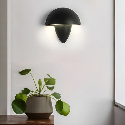 Applique murale d'extérieur moderne au design unique en forme de champignon Wall lamps Electro Paris Noir Blanc froid