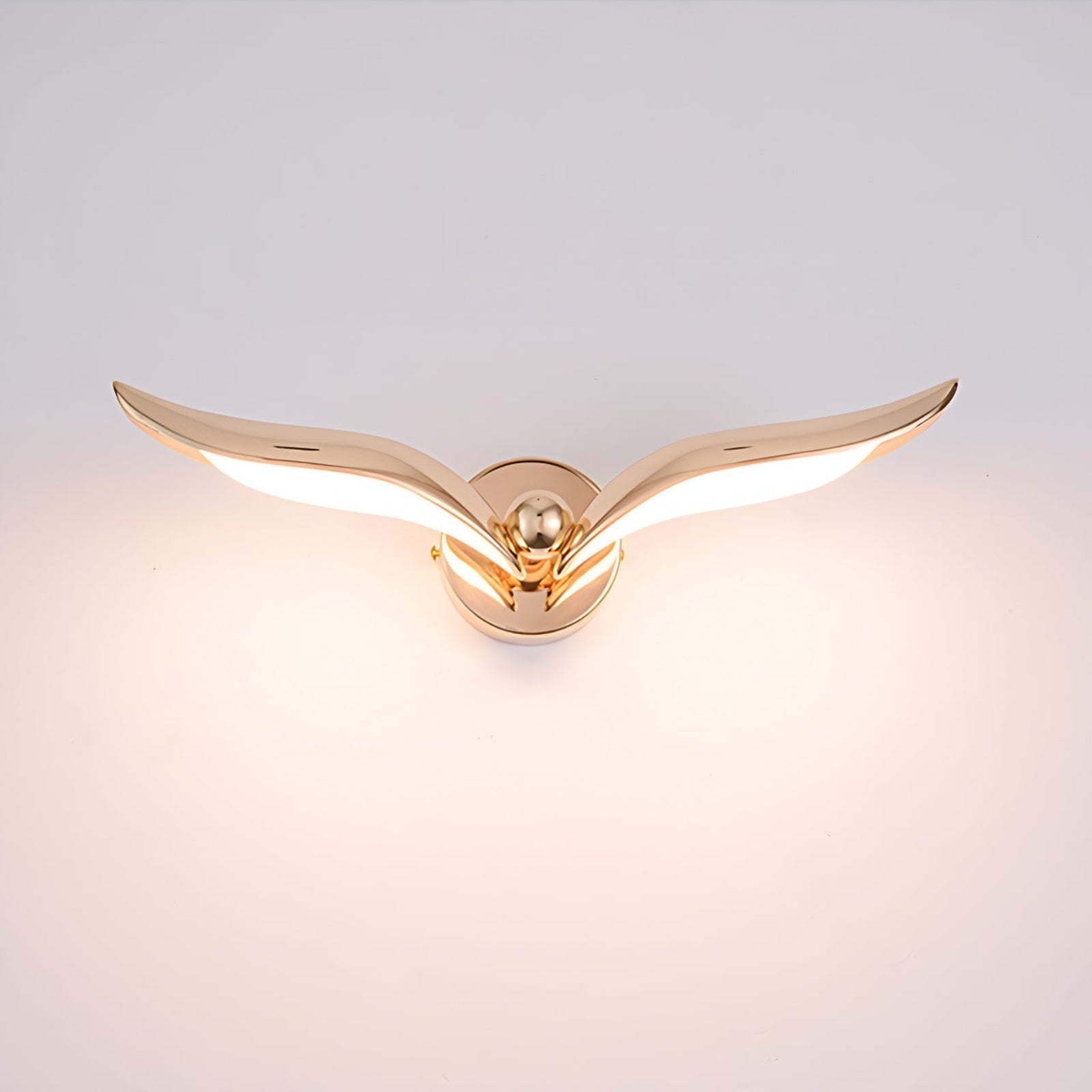 Applique murale élégante au design inspiré des oiseaux Wall lamps Electro Paris