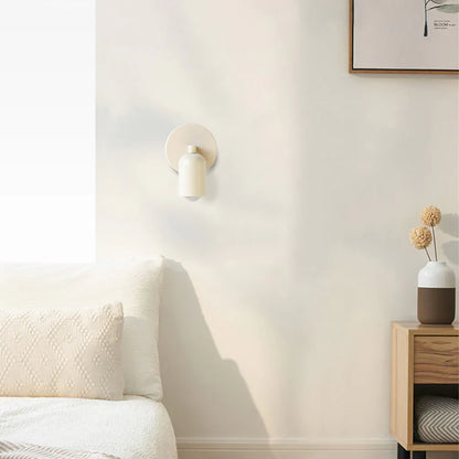 Applique murale minimaliste en verre coloré pour des pièces élégantes Wall lamps Electro Paris