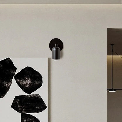 Applique murale minimaliste en verre coloré pour des pièces élégantes Wall lamps Electro Paris