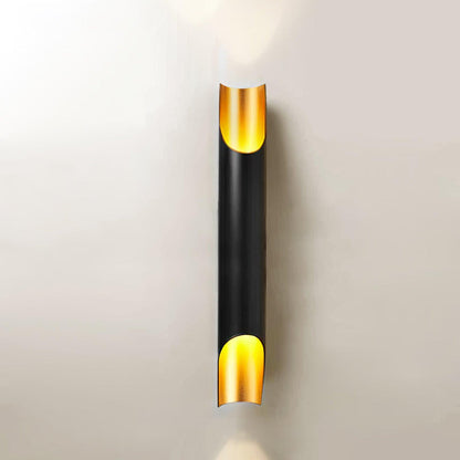 Applique murale moderne à deux sources lumineuses pour des pièces élégantes Wall lamps Electro Paris