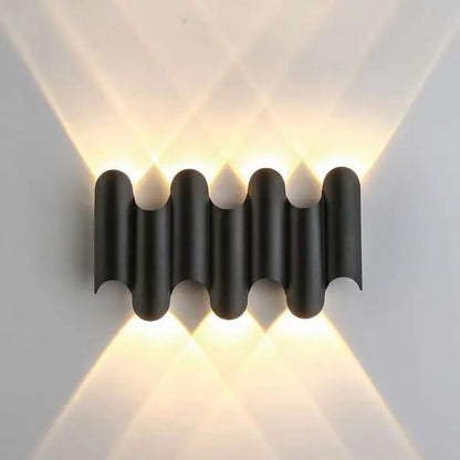 Applique murale moderne ondulée pour l'intérieur Wall lamps Electro Paris 3W Noir Blanc froid