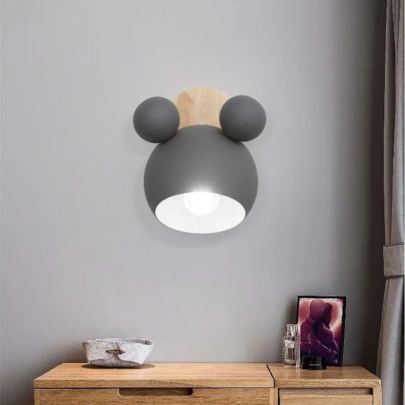 Applique murale nordique au design ludique pour toutes les pièces Children Lamps Electro Paris Gris