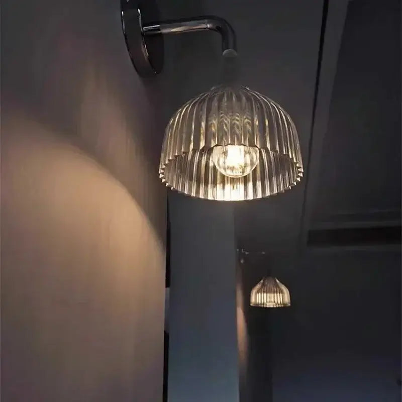 Applique murale nordique élégante en acrylique pour une maison moderne Wall lamps Electro Paris