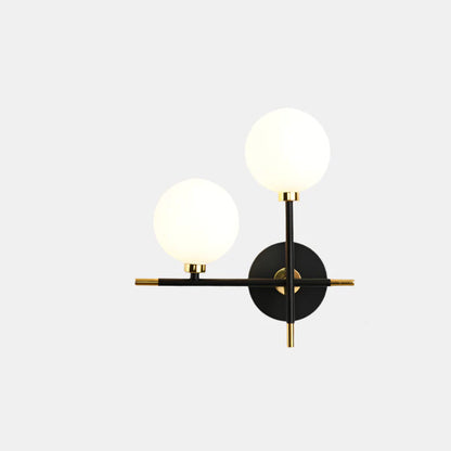 Applique murale nordique moderne avec design boule de verre Wall lamps Electro Paris Gauche
