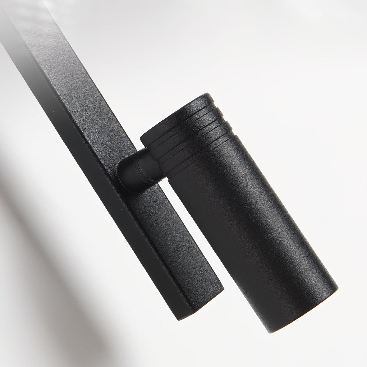 Applique murale réglable avec spot rotatif Wall lamps Electro Paris