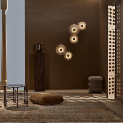 Applique murale ronde moderne à lumière douce et diffuse Wall lamps Electro Paris