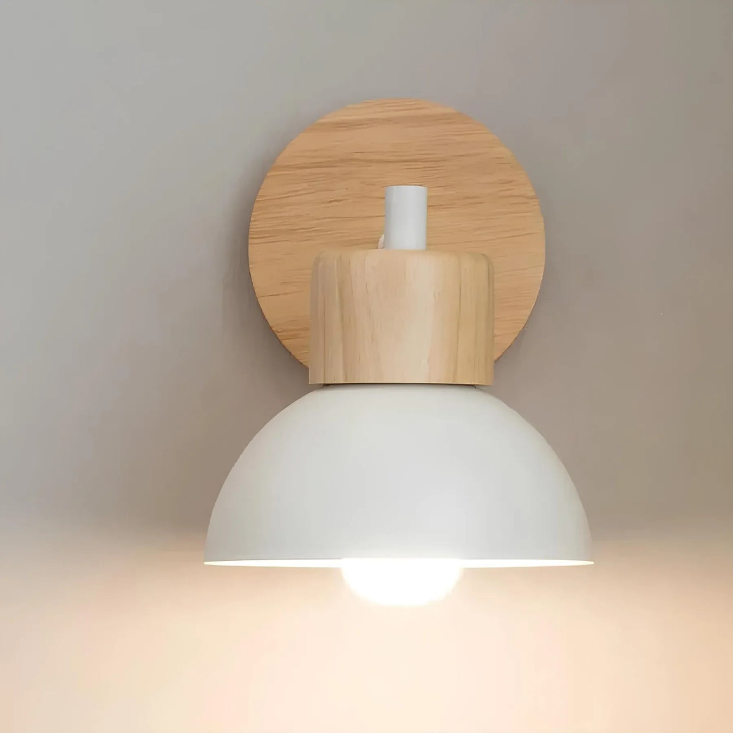 Applique murale rustique avec suspension en bois et expression moderne Wall lamps Electro Paris Blanc