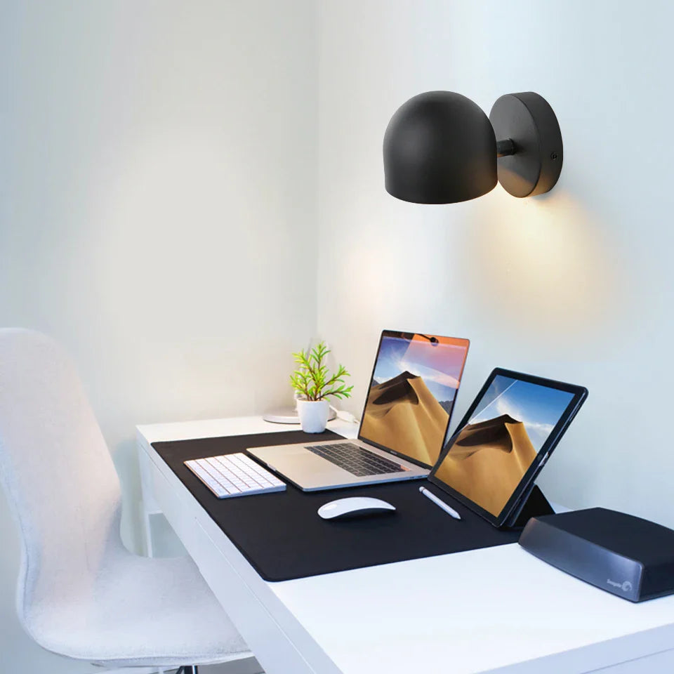 Applique murale tactile élégante avec lumière réglable Desk Lamp Electro Paris