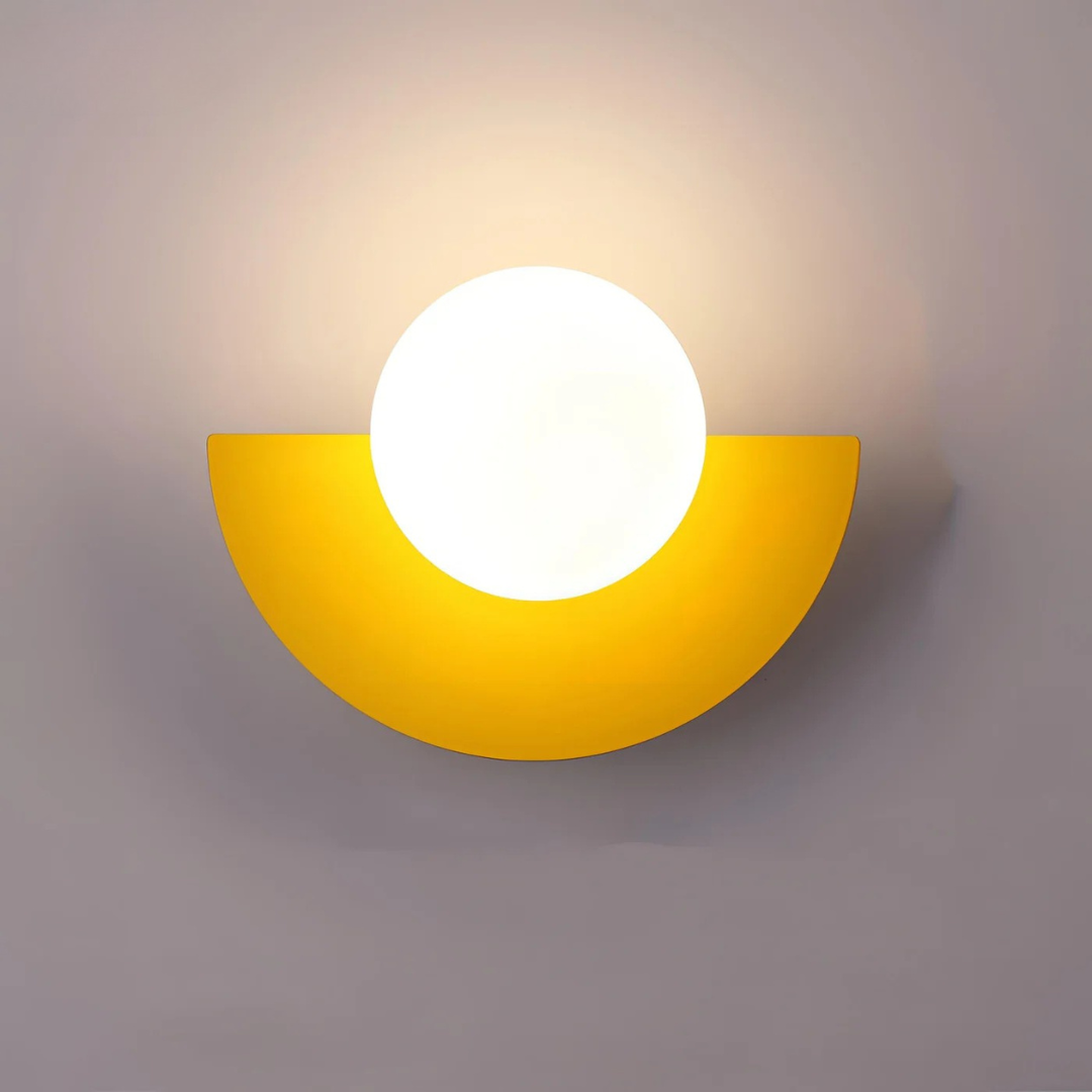 Applique Murale LED Astra – Design Moderne Demi-Lune Indoor Wall Lamp Electro Paris Jaune