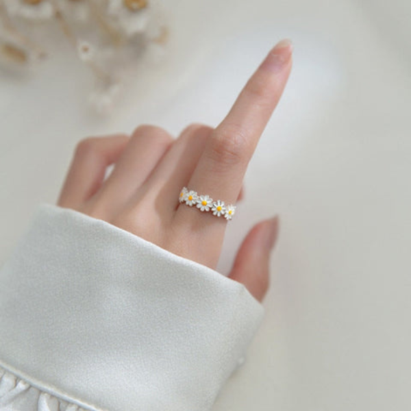 Bague Fleur Marguerite – Charme et Élégance Naturelle au Quotidien Electro Paris